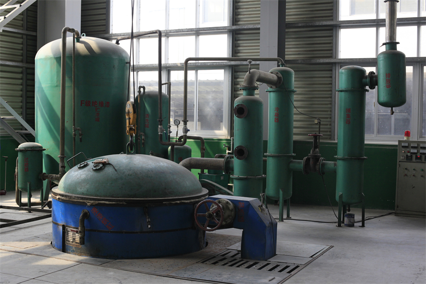 电机真空浸漆 - 副本.JPG